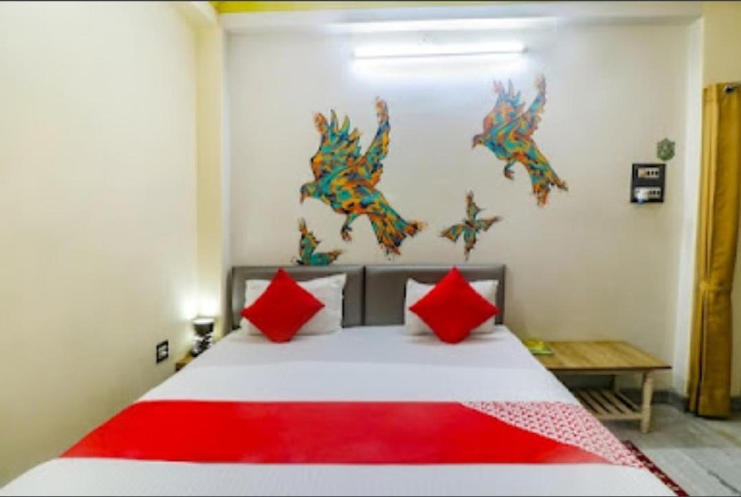 Om Shanthi Paying Guest House Varanasi Luaran gambar